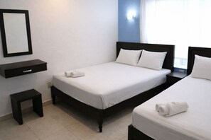 Iron/ironing board, free WiFi - Hotel Puesta de Sol (Campeche)
