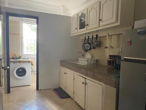 Private kitchen - Authentic Family Stay in the Heart of Agadir (Agadir)