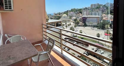 Illyria Square - City Center Apt - WiFi 500 mb/s