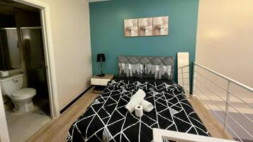 Design Loft, Balcony, City View | Laptop workspace, free WiFi