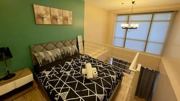 Design Loft, Balcony, City View | Laptop workspace, free WiFi