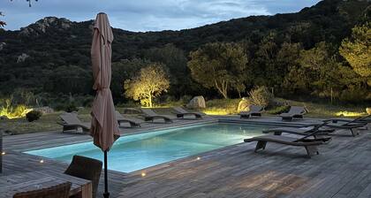 2bedroom house with private heated pool 5mn from the beach
