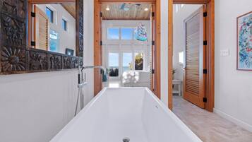 3 chambres, lit de bébé portatif, accès au Wi-Fi (inclus)