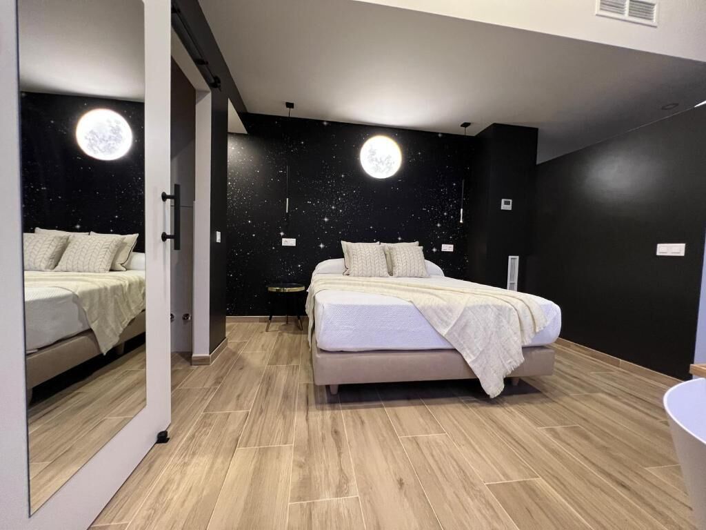 Suite – deluxe, fjellutsikt | Skrivebord og wi-fi (inkludert)