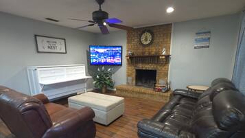 TV connectée, cheminée