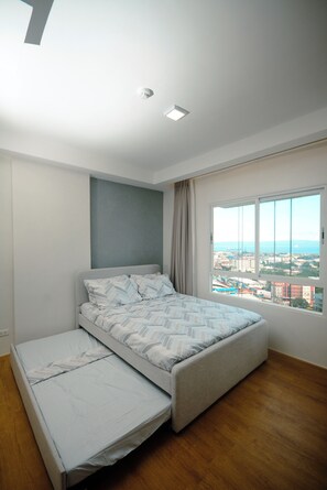 2 bedrooms, WiFi, bed sheets