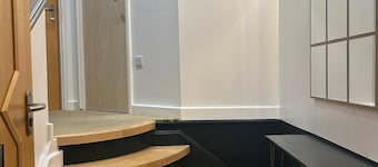 Stylish 1 bedroomed apartment 5 minutes walk from the town centre