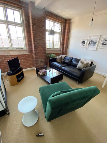 Stylish 1 bedroomed apartment 5 minutes walk from the town centre