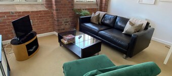 Stylish 1 bedroomed apartment 5 minutes walk from the town centre