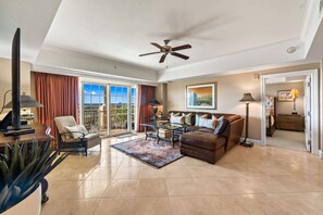 Smart TV - Beautiful Condo with Panoramic Views Near Attractions (Kissimmee)