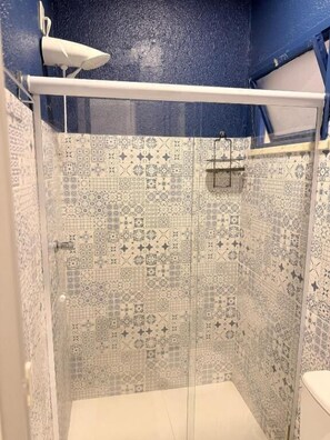 Bathroom - Rememorar 01 (Salvador)