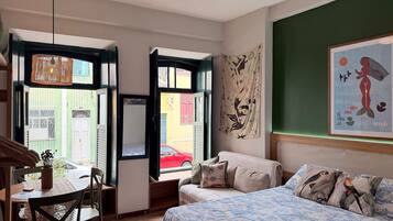 Studio | Living area