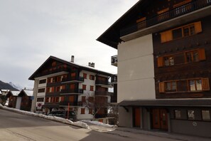 Exterior - Outside: studio for 2 people with balcony overlooking the Matterhorn, located in a residence with el (St-Luc)