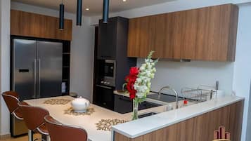 Appartement Familial, vue ville | Coin cuisine privé