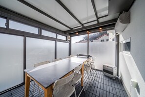 Basic-Zimmer, 2 Schlafzimmer (B-2) | 2 Schlafzimmer, kostenloses WLAN