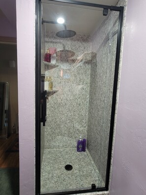 Hair dryer, towels, soap, shampoo - A Cozy Cabin You'll Want to Return (Big Bear)