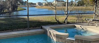 Tranquil 4-bedroom house on the lake with amazing sunset views.