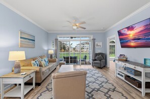 Living area - Wedgewood 221 Myrtle Beach, SC (North Myrtle Beach)