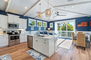 Fridge, microwave, oven, stovetop - Private Pool - Tropical Smiles by SeaBreeze Vacation (Holmes Beach)