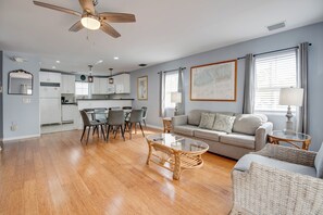 TV - Casa Havana | Old Town Condo w/ Pool & Balcony (Key West)