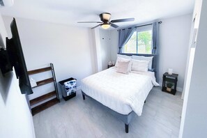 1 Schlafzimmer, Schreibtisch, Bügeleisen/Bügelbrett, WLAN