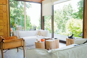 Smart TV, fireplace - Private cabin in the Pucon forest (Pucon)