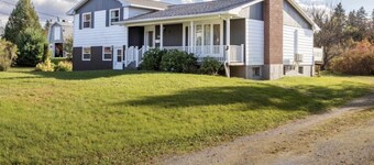 Sydney Retreat | 3BR, 2 Bath Home with Deck & BBQ