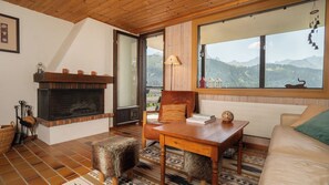 Fireplace - Charming 2.5-room apartment located in Les Arsets approx. 1 km from the start of the Fracherets ski (Gryon)