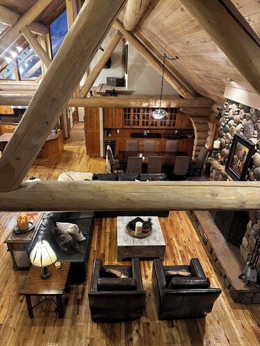 Moose Hollow Rustic Log Cabin Rustic Weber River Retreat in Oakley, UT Sleeps 22