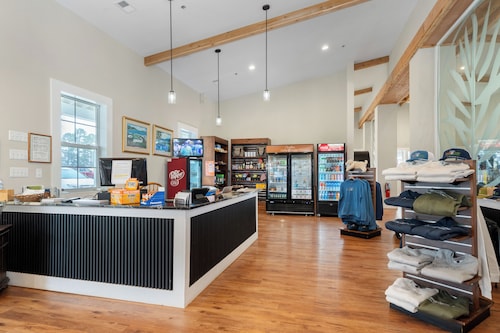 RV Site Full Hookups with 30/50 AMP