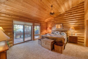 5 bedrooms, iron/ironing board, WiFi, bed sheets