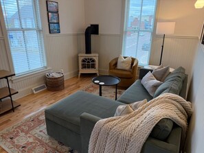 Fernseher, Kamin