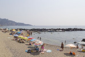 Tæt på stranden