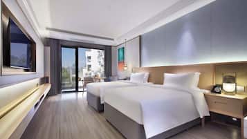 Blackout curtains, soundproofing, iron/ironing board, free WiFi