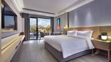 Senior Double Room, Balcony, Partial Lake View | Blackout drapes, soundproofing, iron/ironing board, free WiFi