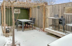 Outdoor dining - Amazing home in Slagelse with WiFi (Slagelse)