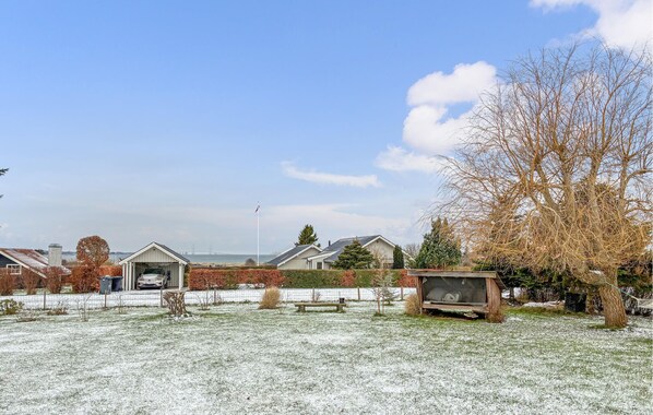 Property grounds - Amazing home in Slagelse with WiFi (Slagelse)