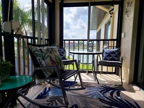 Interior - Sand and Sun 3 miles to FMB and 5 miles to Sanibel (Fort Myers)