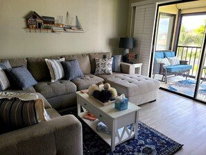 Smart TV - Sand and Sun 3 miles to FMB and 5 miles to Sanibel (Fort Myers)