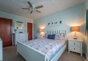 2 bedrooms, iron/ironing board, WiFi, bed sheets - 2-bedroom condo in Ocean City, MD (Ocean City)
