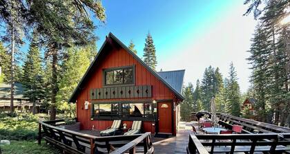 Cozy, family friendly cabin in Chamberlands. Sleeps 10!