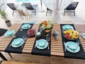 Outdoor dining - Hilltop house with jacuzzi, sauna, pool, barbecue, and orchard (Voloder)