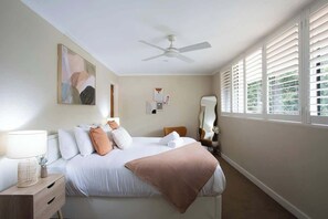 3 Schlafzimmer, Bügeleisen/Bügelbrett, Reisekinderbett, WLAN