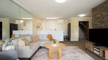 Televisión, oficina