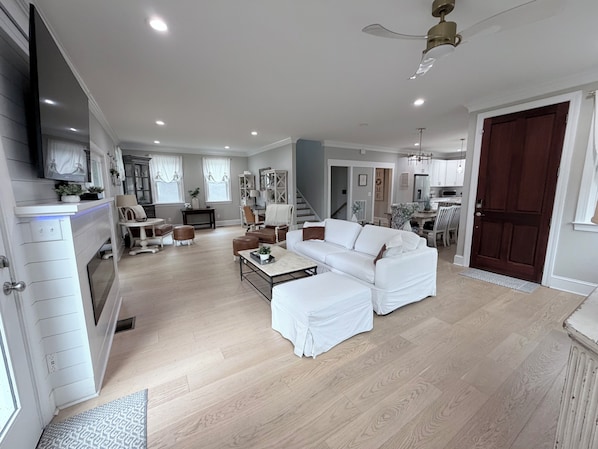 Smart TV, fireplace, printers