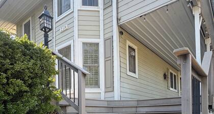 Boho Farmhouse in Historic Gold Country: Great for Large Families or Groups!