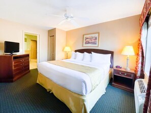 1 bedroom, iron/ironing board, WiFi, bed sheets - Cozy Condo in Beautiful Lake Harmony, Pocono Mountains (Lake Harmony)