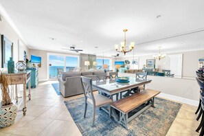 Dining - Gulf Front-Amazing Views! Close to Dining & Shopping Crystal Dunes 404 (Destin)