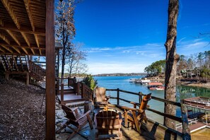 Terrace/patio - Johnny's Lakeside Hideaway - Private Dock | Hot Tub | Game Room (Morganton)