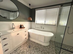 Hair dryer - 4BR Little Hartley Country Escape · Nature Views (Little Hartley)